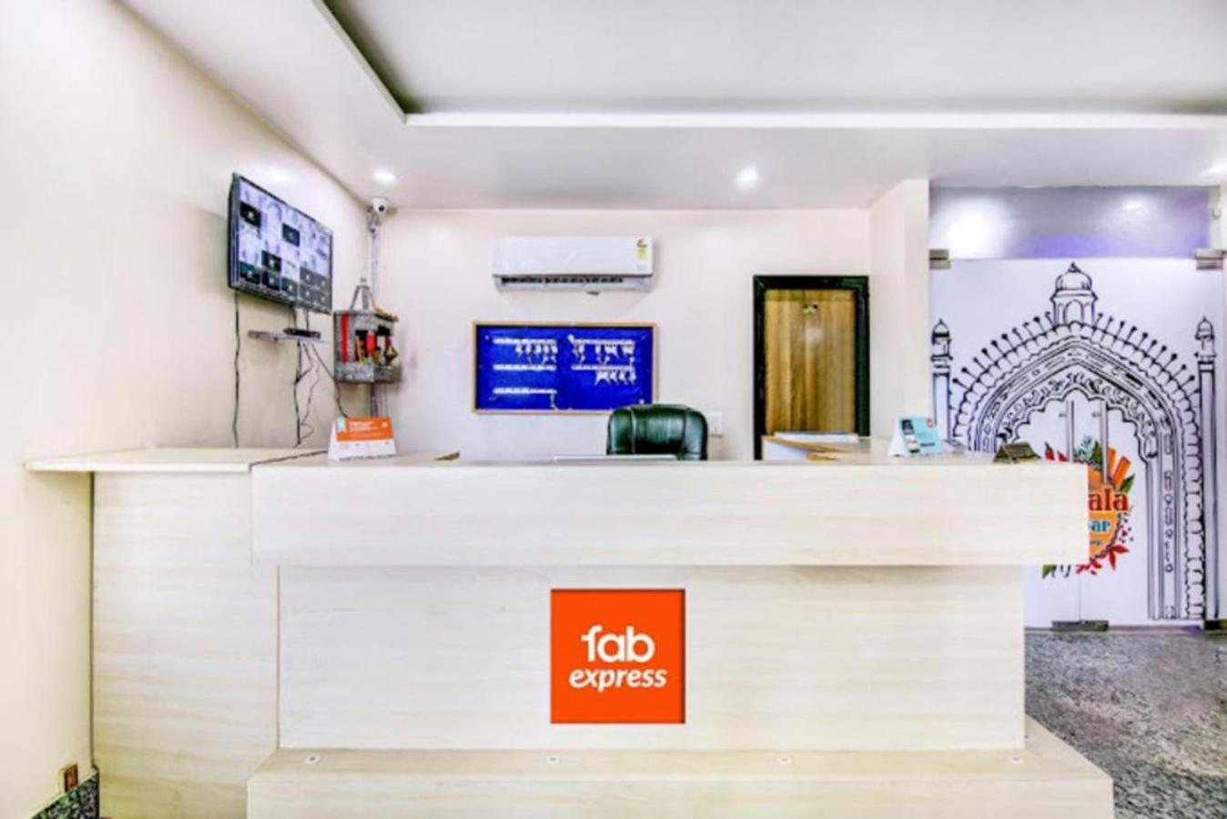Hotel Gayatri Palace Lucknow Ngoại thất bức ảnh